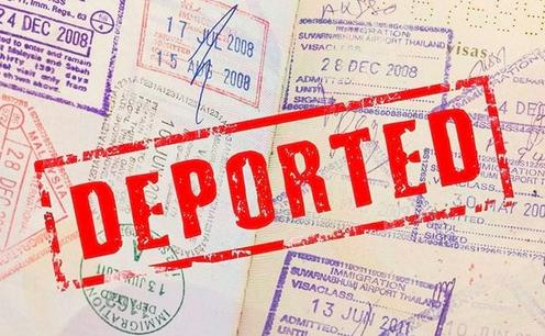 Депортированным на родину гражданам Узбекистана запретят получать загранпаспорт в течение двух лет