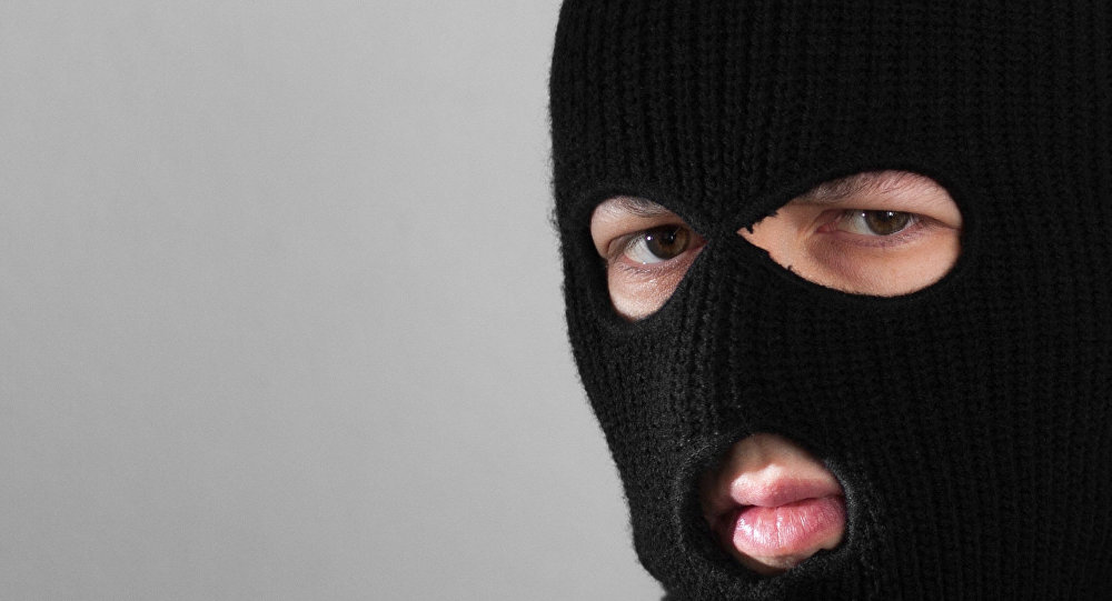Иркутскда ўзбекистонлик йигит кассани ўғрилардан сақлаб қолди  