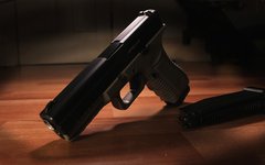 ФСБ пресекла деятельность изготавливавшей огнестрельное оружие группировки 