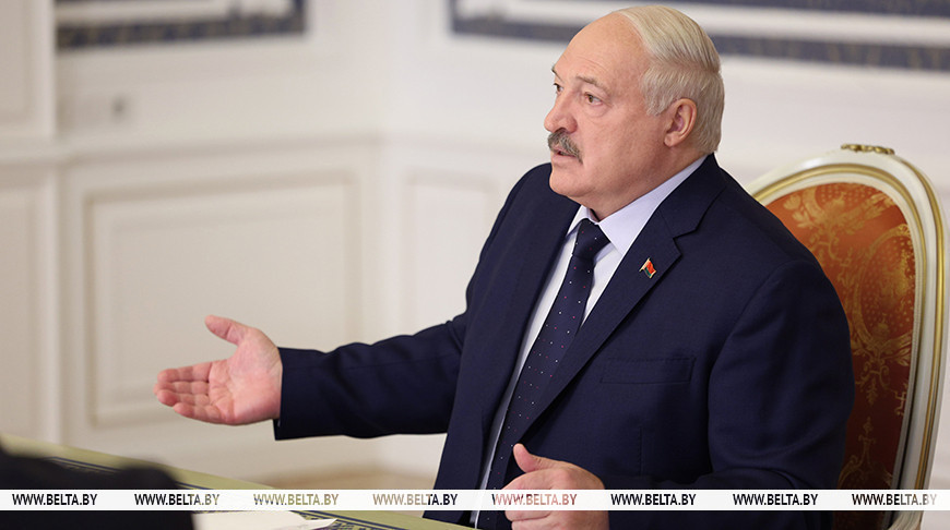 Президент Беларуси призвал привлекать в страну трудовых мигрантов из бывших республик СССР
