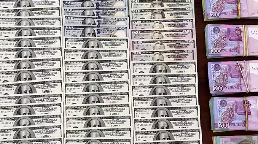 Сотни мигрантов из Туркменистана "купили" ВНЖ в Беларуси 
