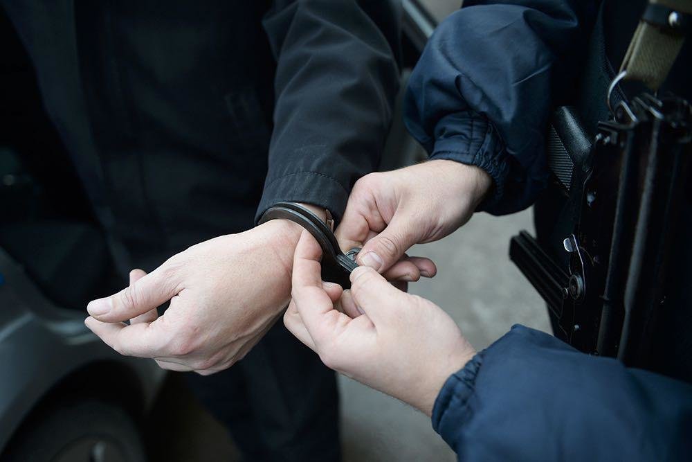 В Калининграде бывший полицейский арестован за фиктивную регистрацию мигрантов    