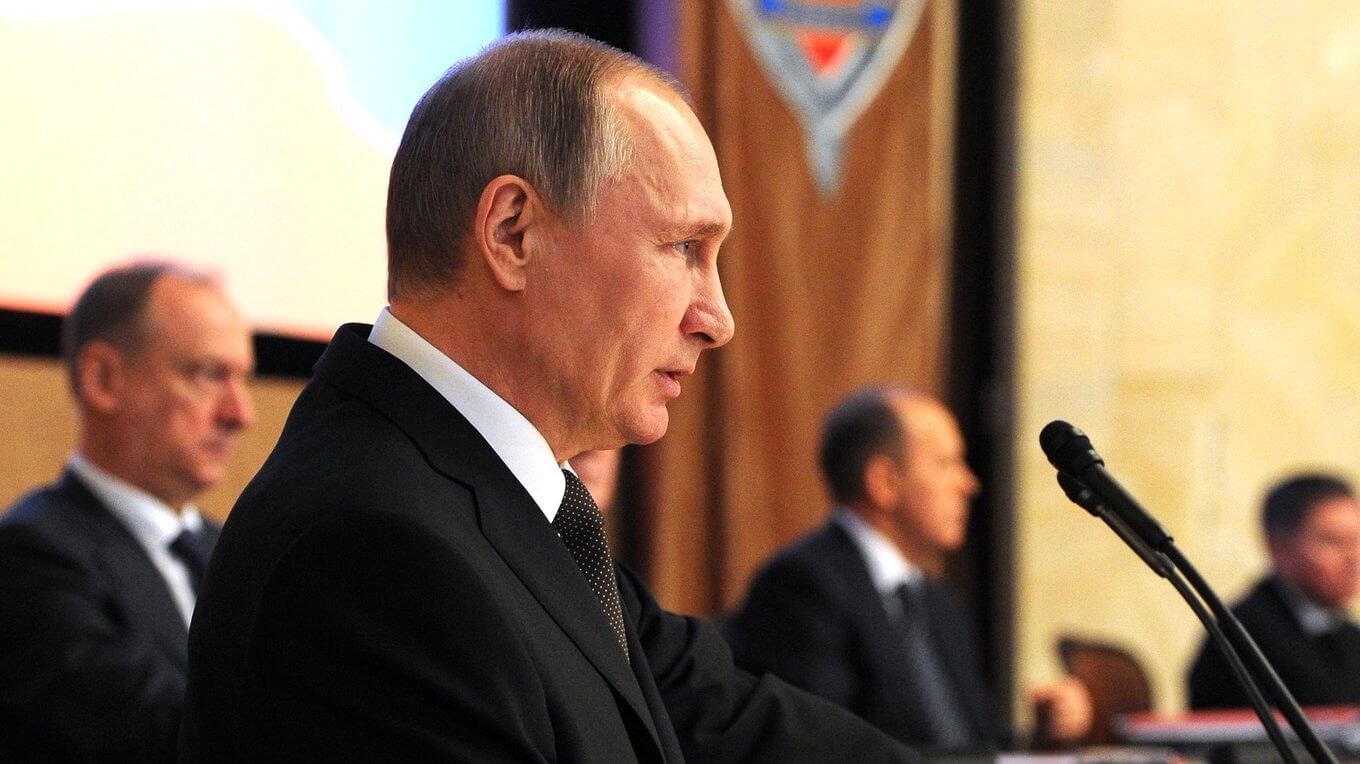 В.Путин потребовал от ФСБ укреплять антитеррористическое сотрудничество с другими странами