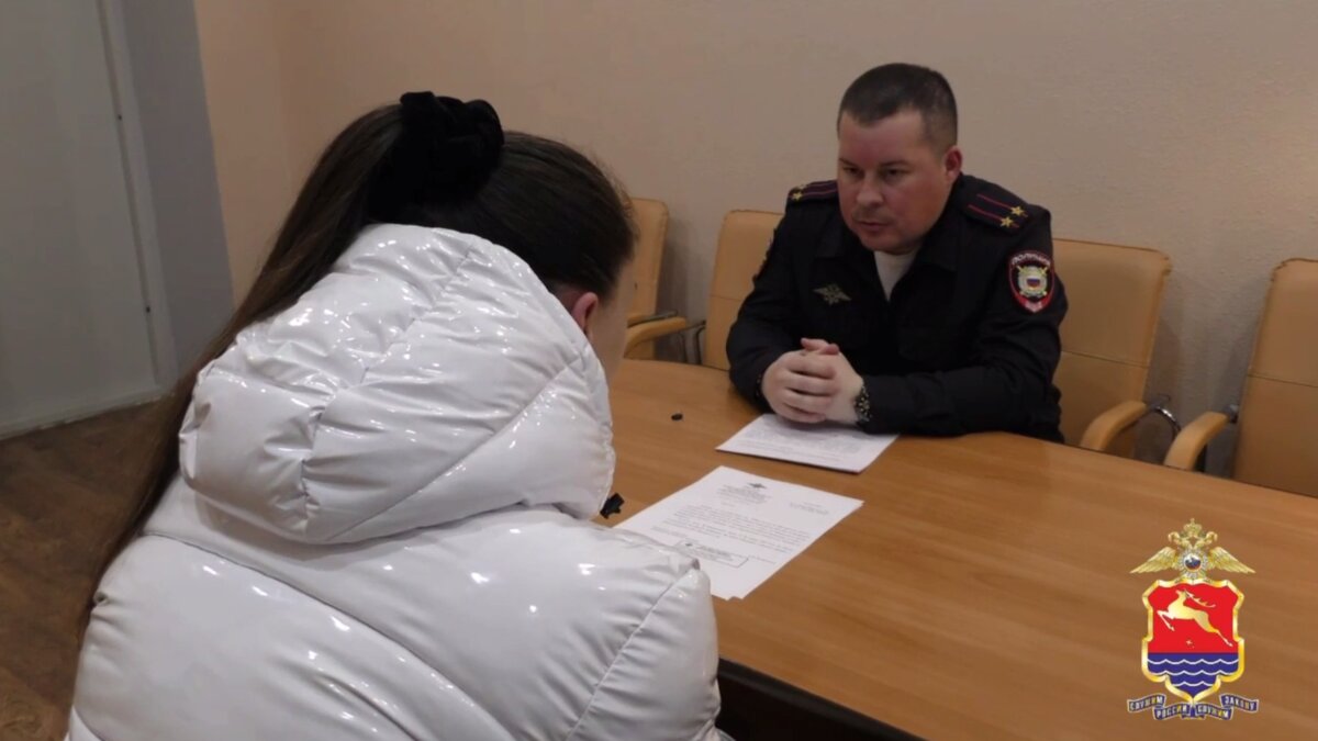 Из гражданки - в мигранты: на Колыме женщину лишили гражданства России за оскорбление военных