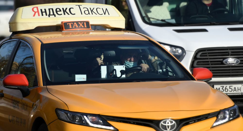 Москвада хорижлик таксичилар ва курьерлар бепул коронавирусга қарши эмланиши мумкин  