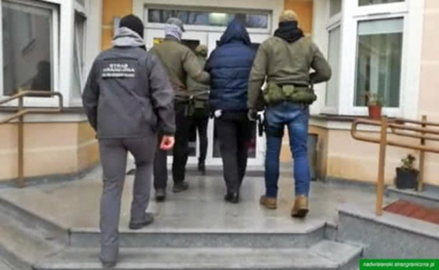 Польшада Ўзбекистон фуқароларини ноқонуний ишга жалб қилиш билан шуғулланган гуруҳ ушланди