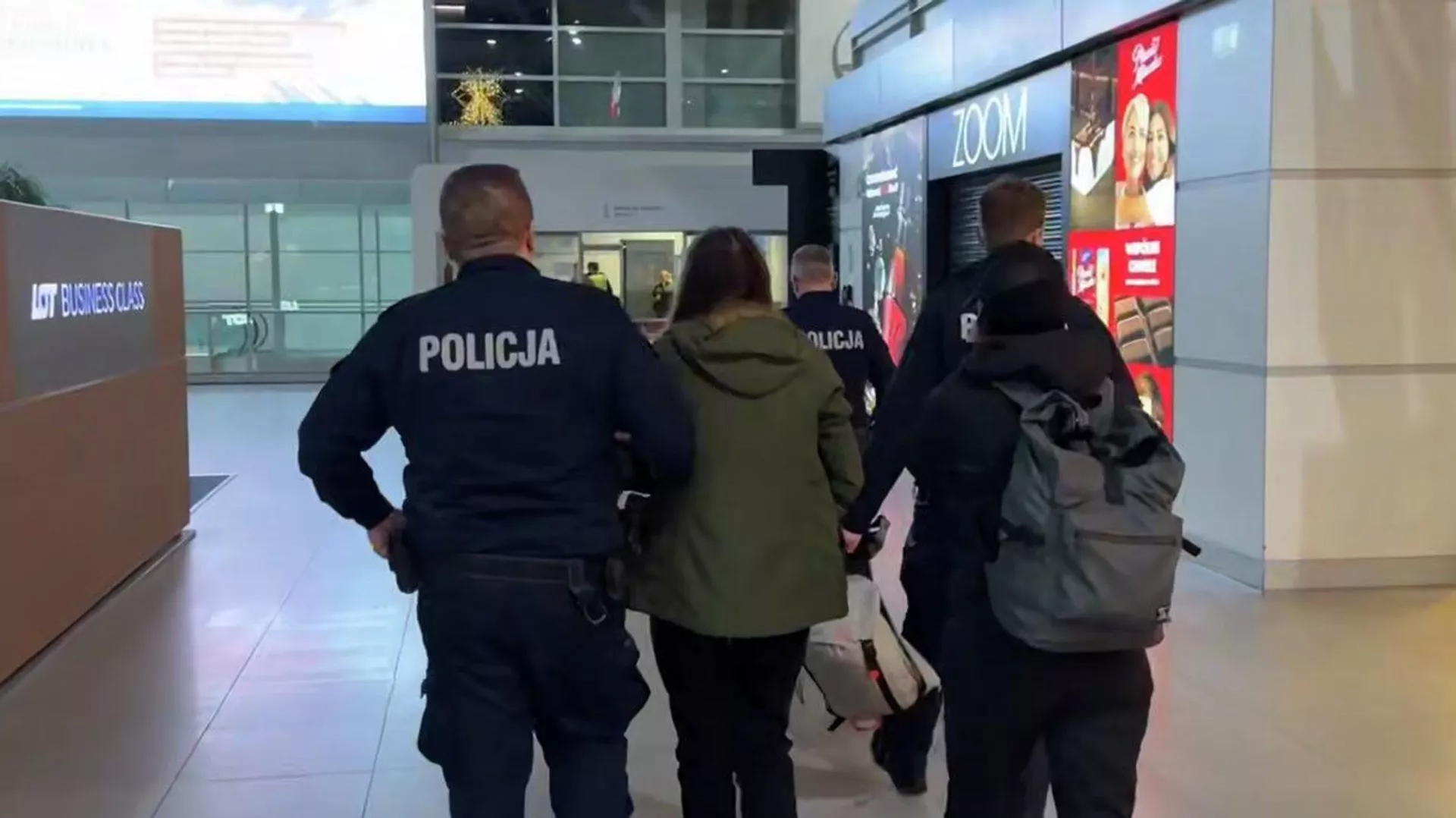 Подозреваемую в торговле человеческими органами украинку экстрадировали из Польши в Казахстан 