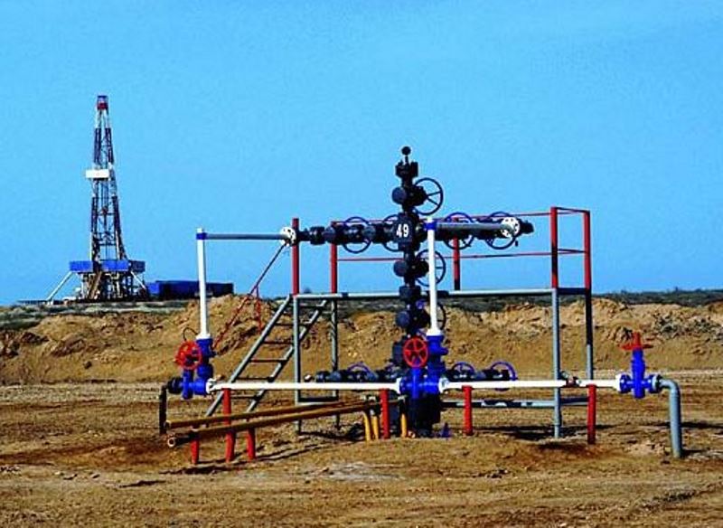 «Туркменнефть» увольняет работников пенсионного возраста 