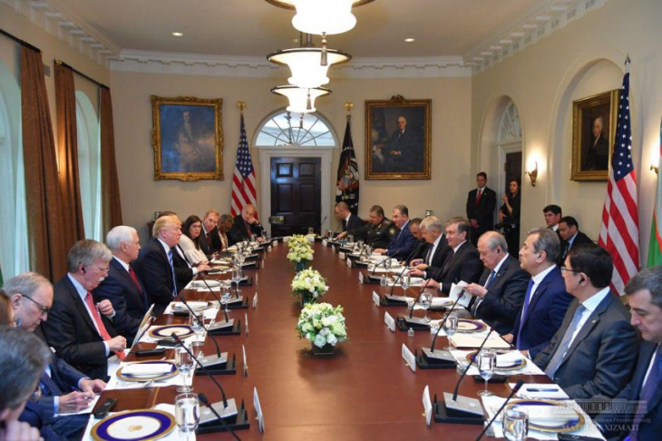 Все детали переговоров Мирзиёева и Трампа 
