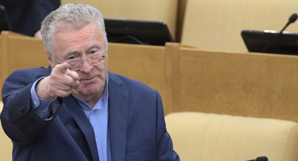 Жириновский пандемиядан сўнг мигрантлар киришини чеклашни таклиф қилди  